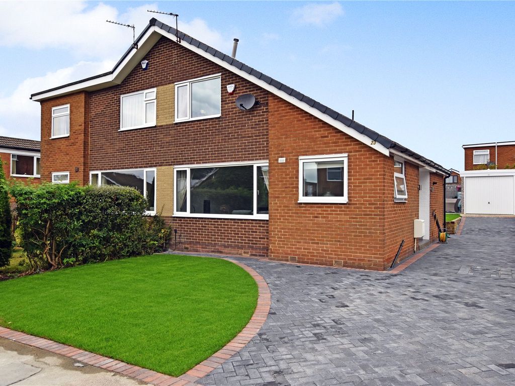 3 bed semidetached house for sale in Moorside Crescent, Drighlington