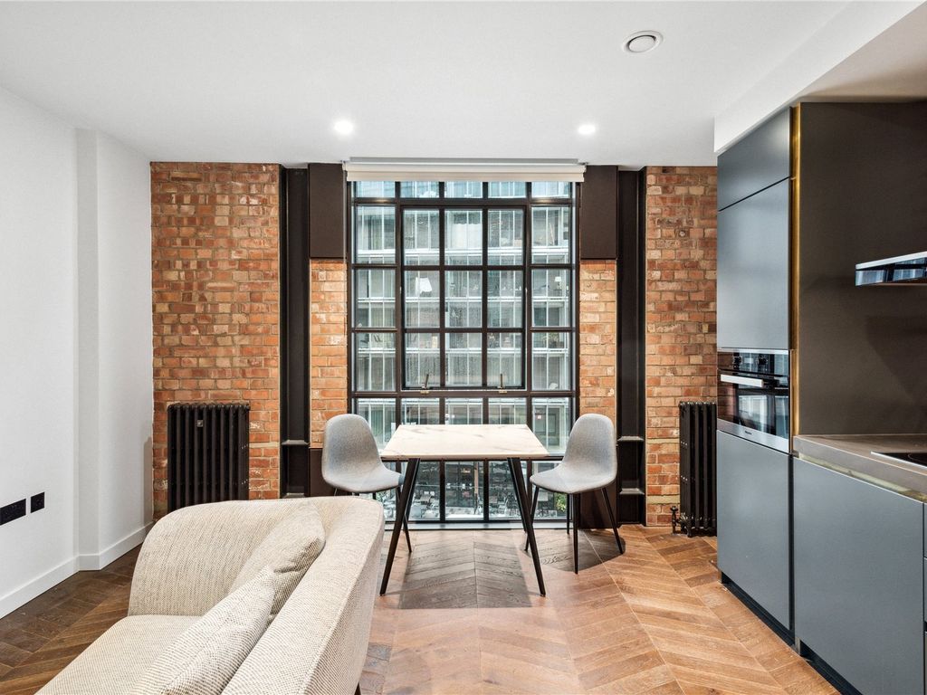 1 bed flat to rent in Switch House West, Battersea Power Station