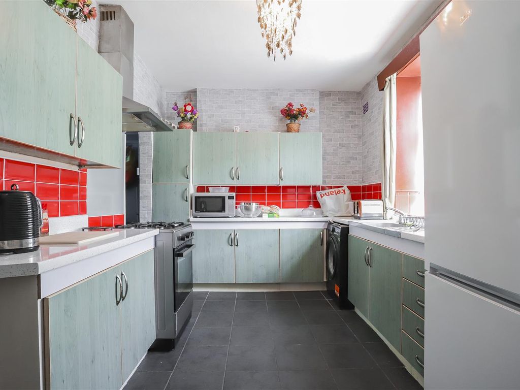 2 bed terraced house for sale in Manchester Road, Haslingden