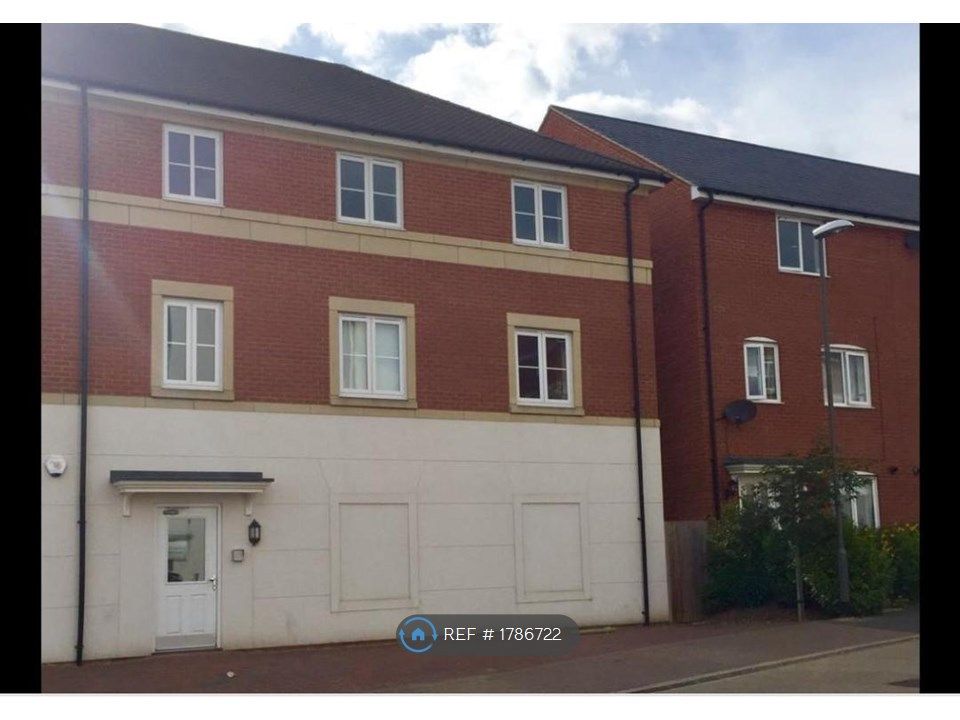 2 bed flat to rent in Prince Rupert Drive, Aylesbury HP19 Zoopla