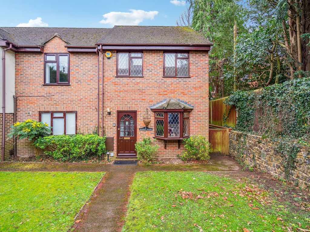 2 bed semidetached house for sale in Market Place, Chalfont St Peter