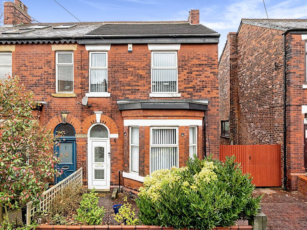 3 bed semidetached house for sale in Temple Drive, Swinton, Manchester