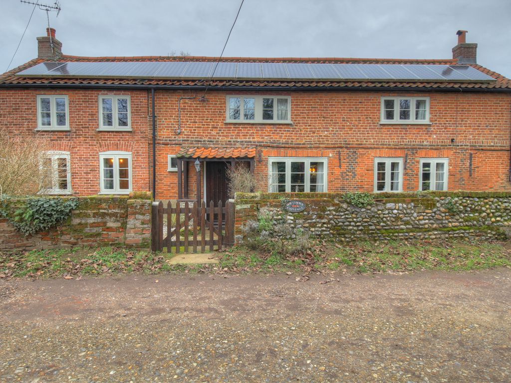 3 Bed Detached House For Sale In Meeting Hill, Worstead, North Walsham ...