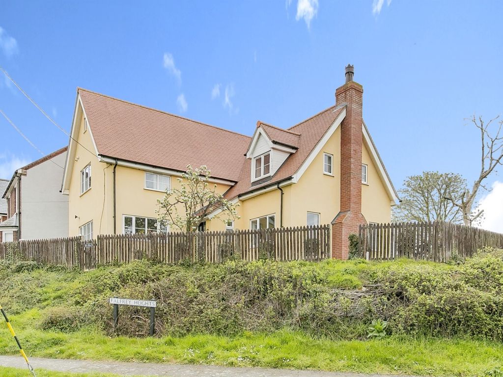 4 bed detached house for sale in Brantham Hill, Brantham, Manningtree