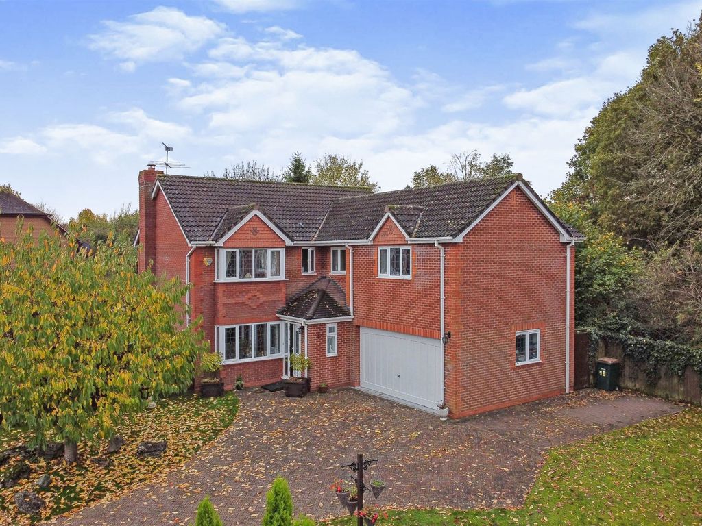 Moreall Meadows, Coventry CV4  