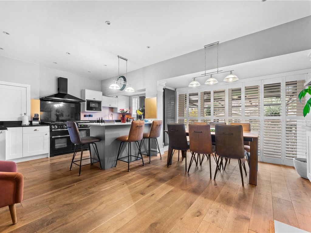 5 bed semidetached house for sale in St. James Avenue, Sutton SM1, £