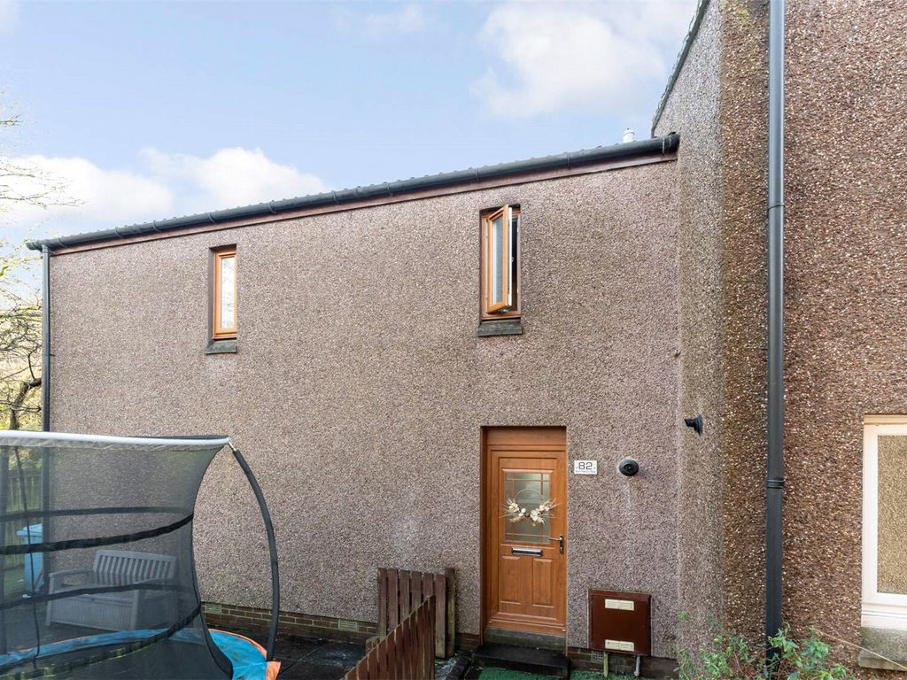 3 bed semidetached house for sale in Ben Nevis Way, Cumbernauld