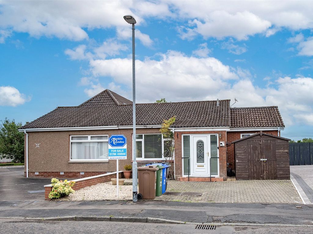 3 bed semidetached bungalow for sale in Carseview, Bannockburn FK7, £