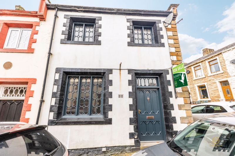 3 bed end terrace house for sale in Gawthorpe Street, Padiham, Burnley