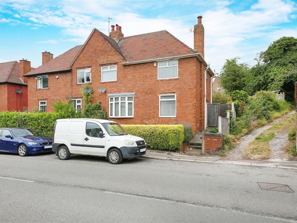 3 bed semidetached house for sale in Ashgate Road, Chesterfield S40