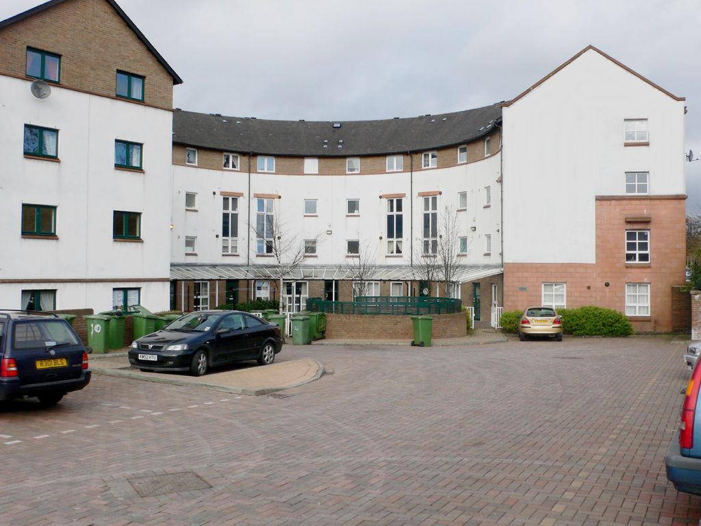 1 bed flat to rent in Bridge Terrace, Alloa FK10 Zoopla