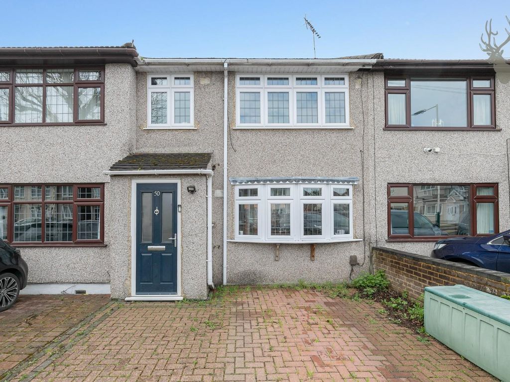 3 bed terraced house for sale in Maybank Avenue, Hornchurch RM12 Zoopla
