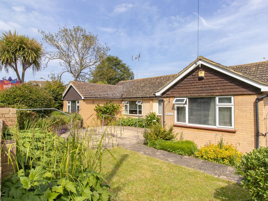 3 bed detached bungalow for sale in Kings Avenue, Broadstairs CT10 Zoopla