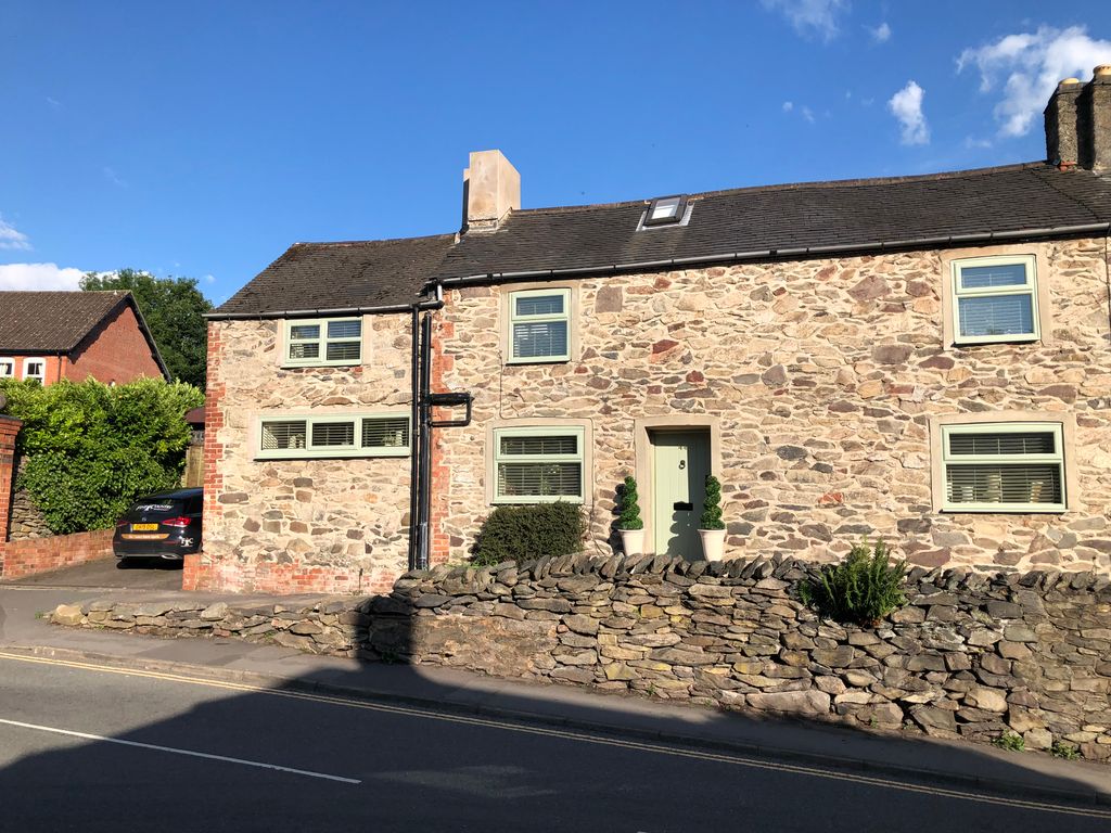 3 bed semidetached house to rent in Castle Street, Coalville LE67, £