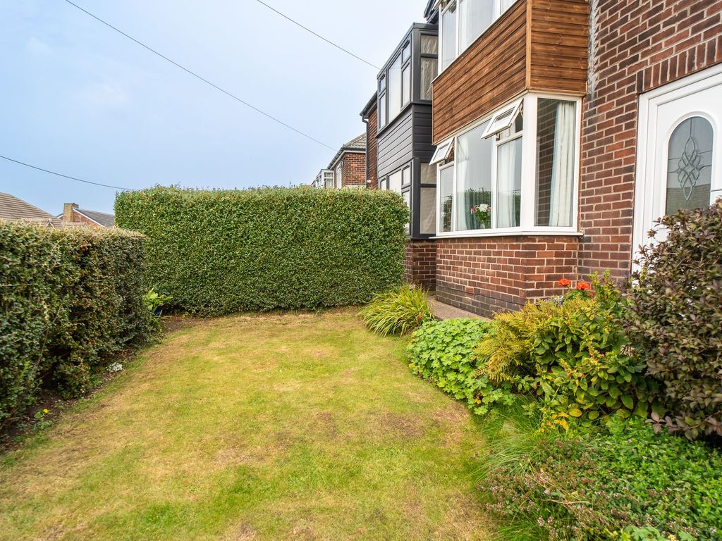 4 bed semidetached house for sale in Ullswater Road, Dewsbury WF12, £