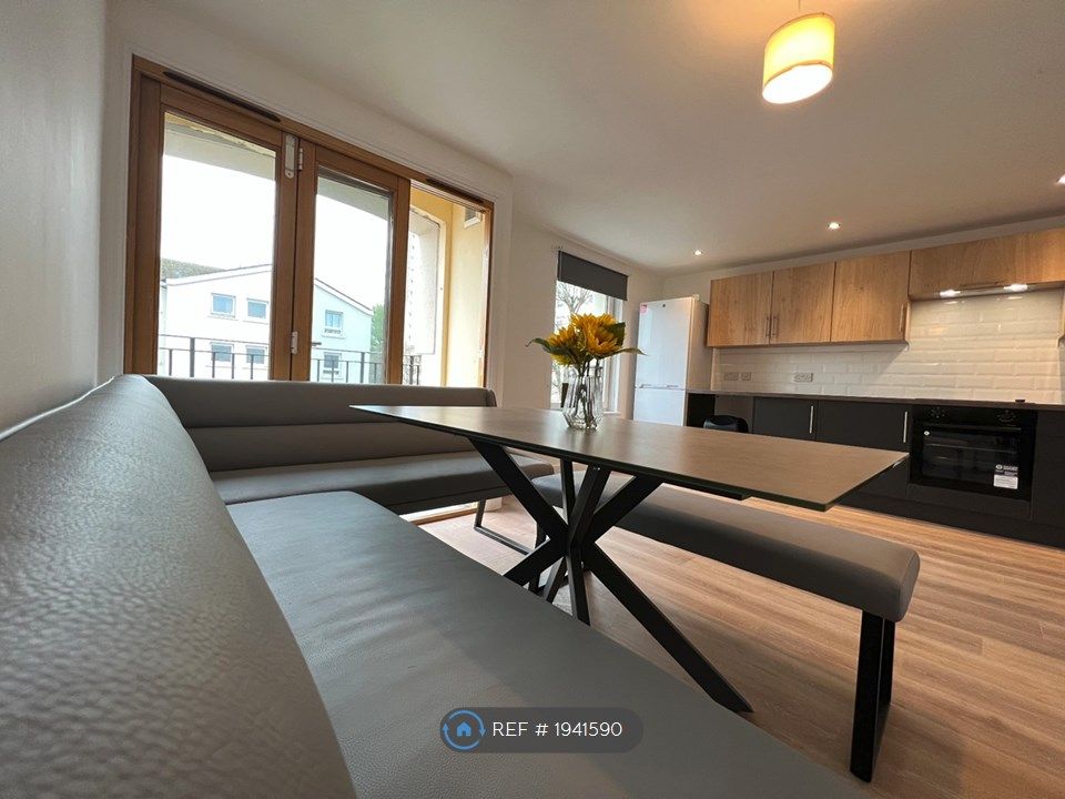 4 bed to rent in Glenfinnan Drive, Glasgow G20, £2,200 pcm Zoopla