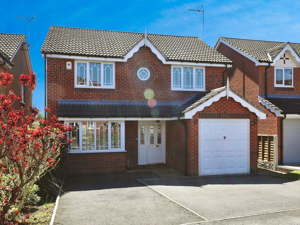 4 bed detached house for sale in Oakham Drive, CarltonInLindrick