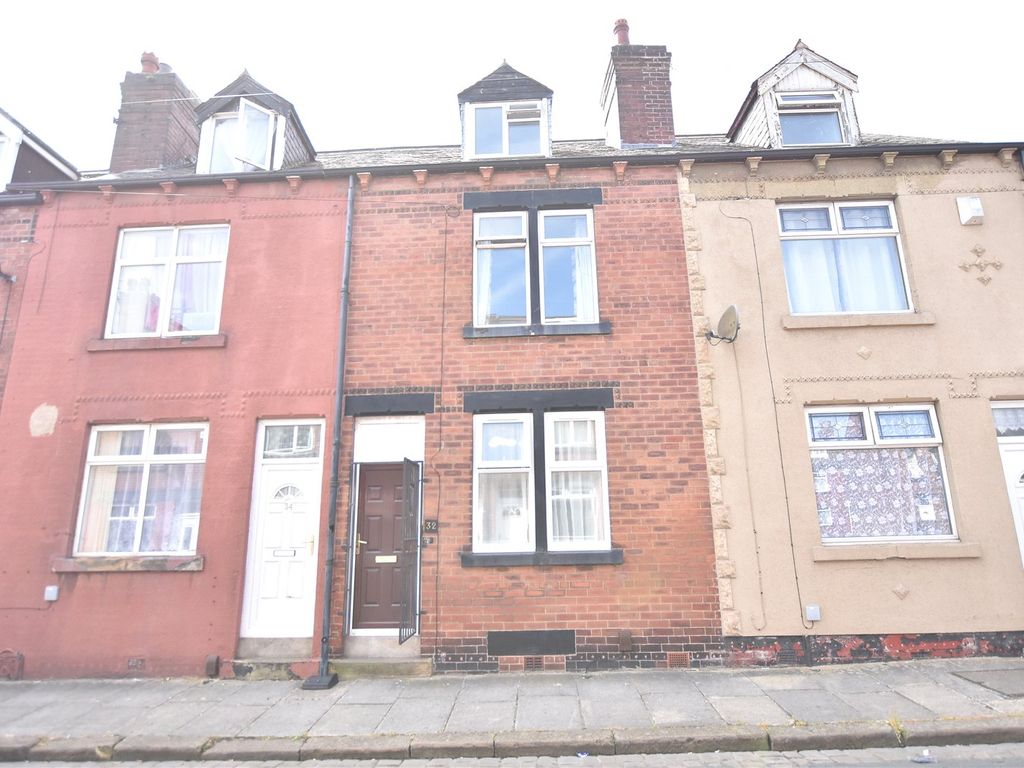 2 bed terraced house for sale in Dawlish Avenue, Leeds, West Yorkshire