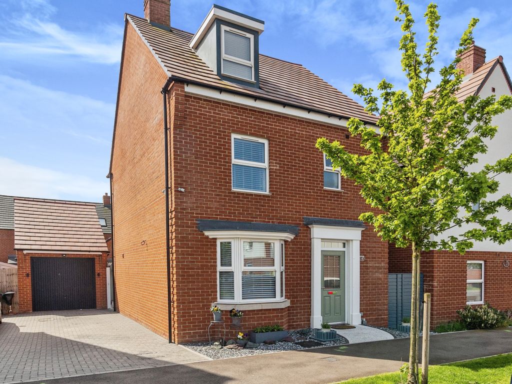 4 bed detached house for sale in Sorrel Way, Aylesbury HP22 Zoopla