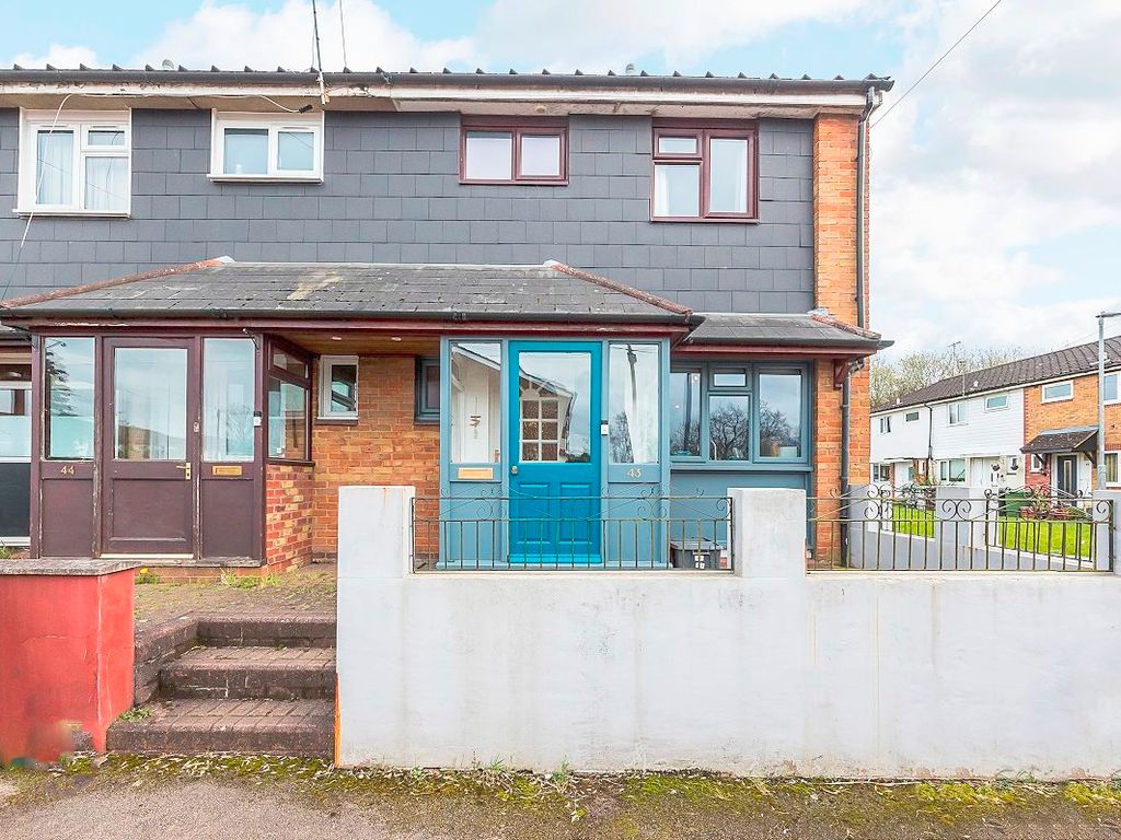 3 bed end terrace house for sale in Byron Avenue, Borehamwood WD6, £