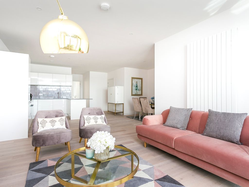 Royal Wharf, N Woolwich Road, Canary Wharf, London E16  