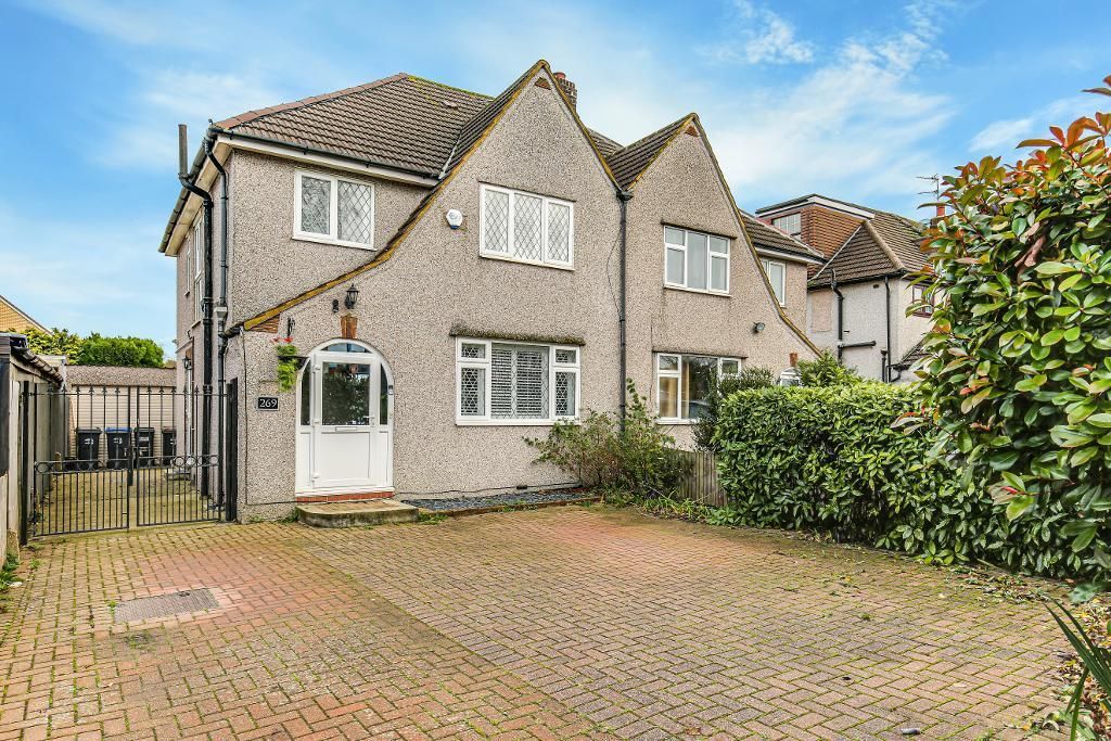 3 bed semidetached house for sale in Limpsfield Road, South Croydon