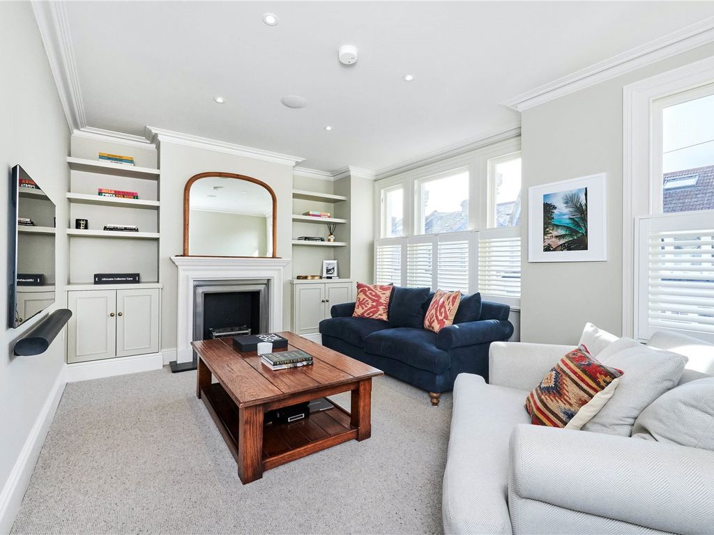 3 bed flat for sale in Stephendale Road, Fulham, London SW6, £1,150,000