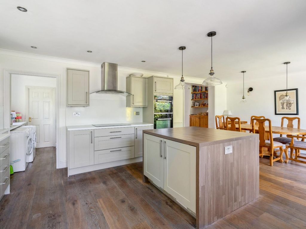 4 bed semidetached house for sale in Peachey Lane, Cowley, Uxbridge