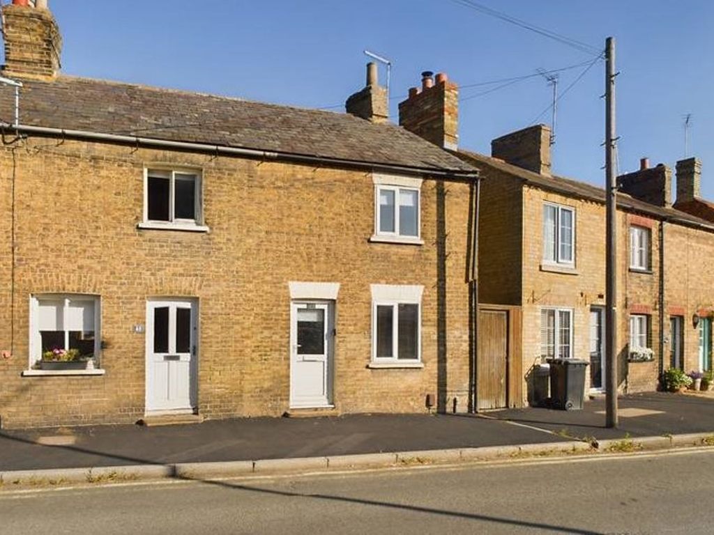 1 bed terraced house for sale in West Street, Godmanchester