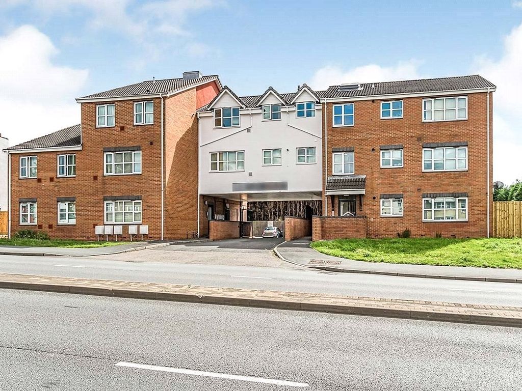 2 bed flat to rent in Thorns Road, Brierley Hill, West Midlands DY5, £