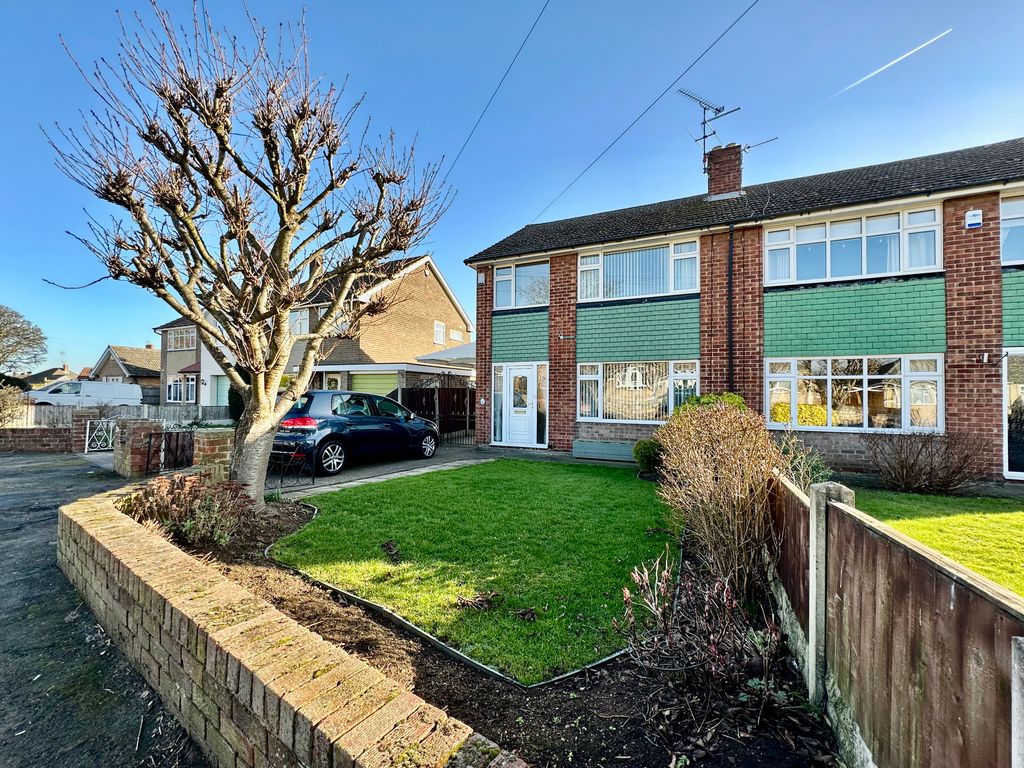 3 bed semidetached house for sale in Madam Lane, Barnby Dun, Doncaster