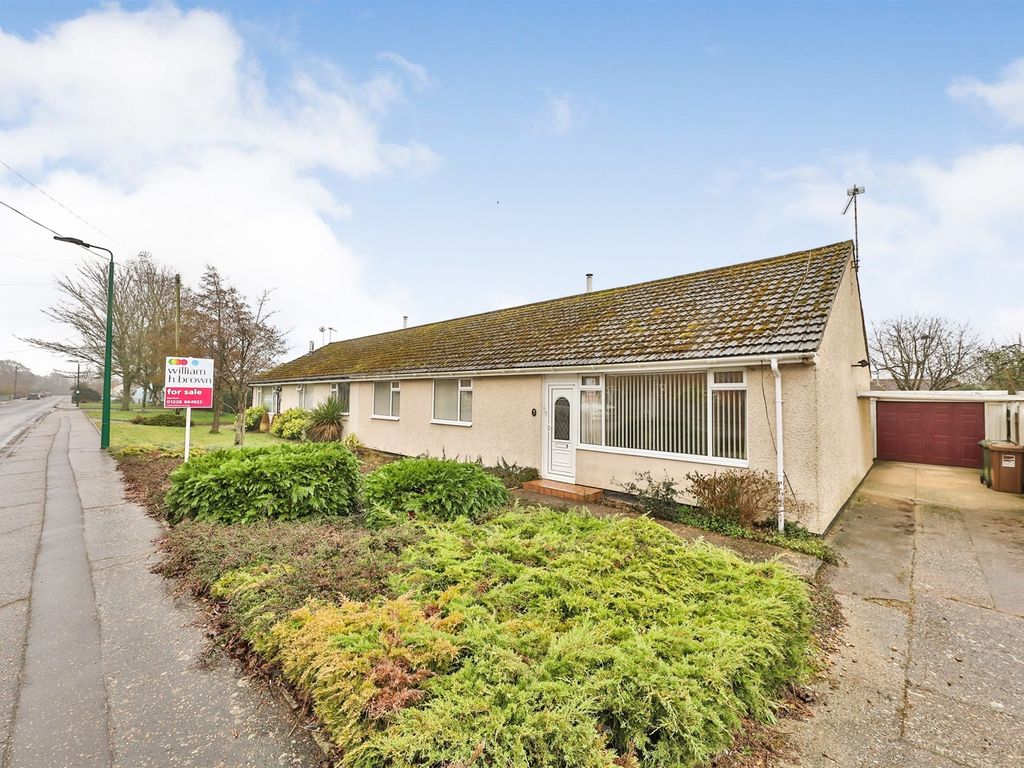 3 bed semidetached bungalow for sale in Lancaster Road, Wicken Green
