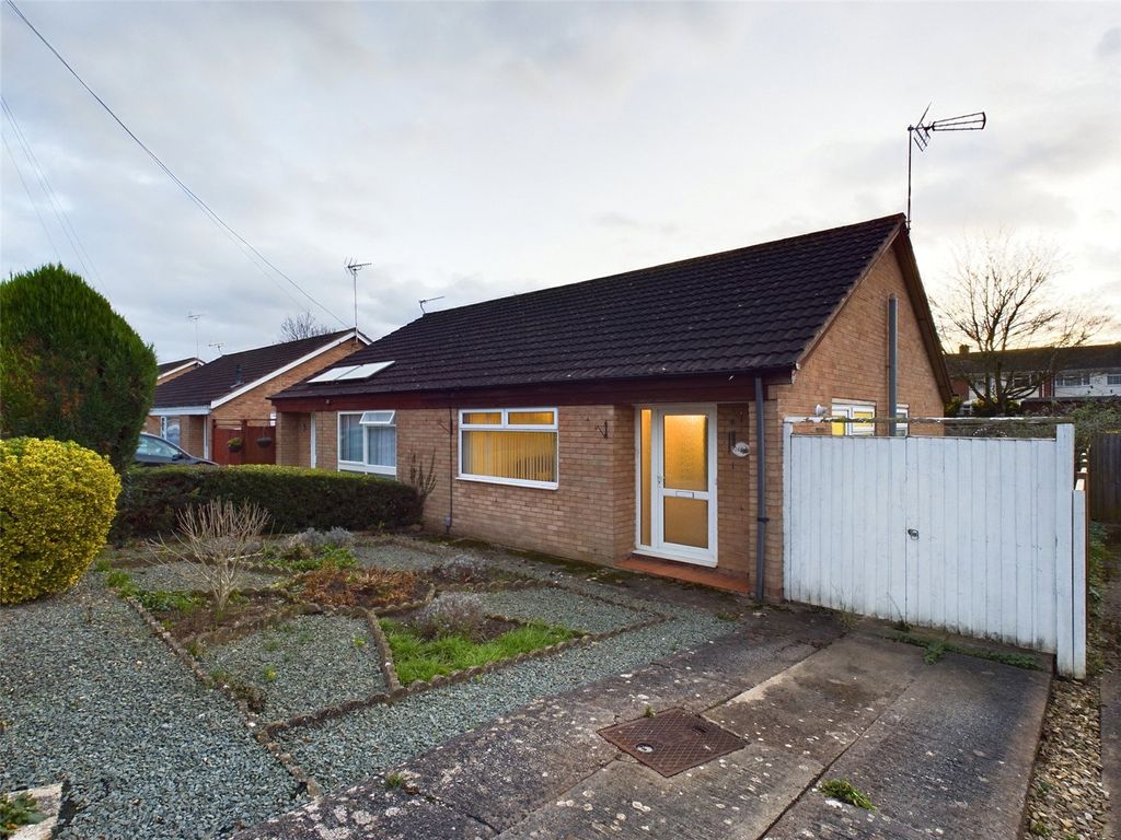 2 bed bungalow for sale in Badger Close, Abbeydale, Gloucester