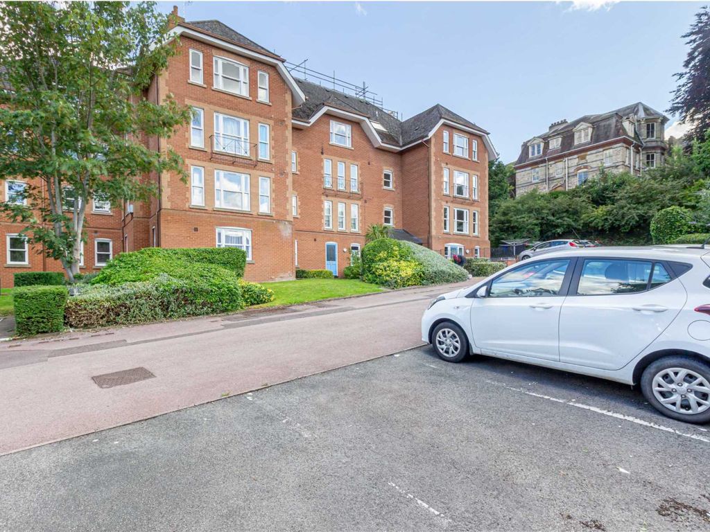 1 bed flat to rent in Worcester Road, Malvern WR14, £675 pcm Zoopla