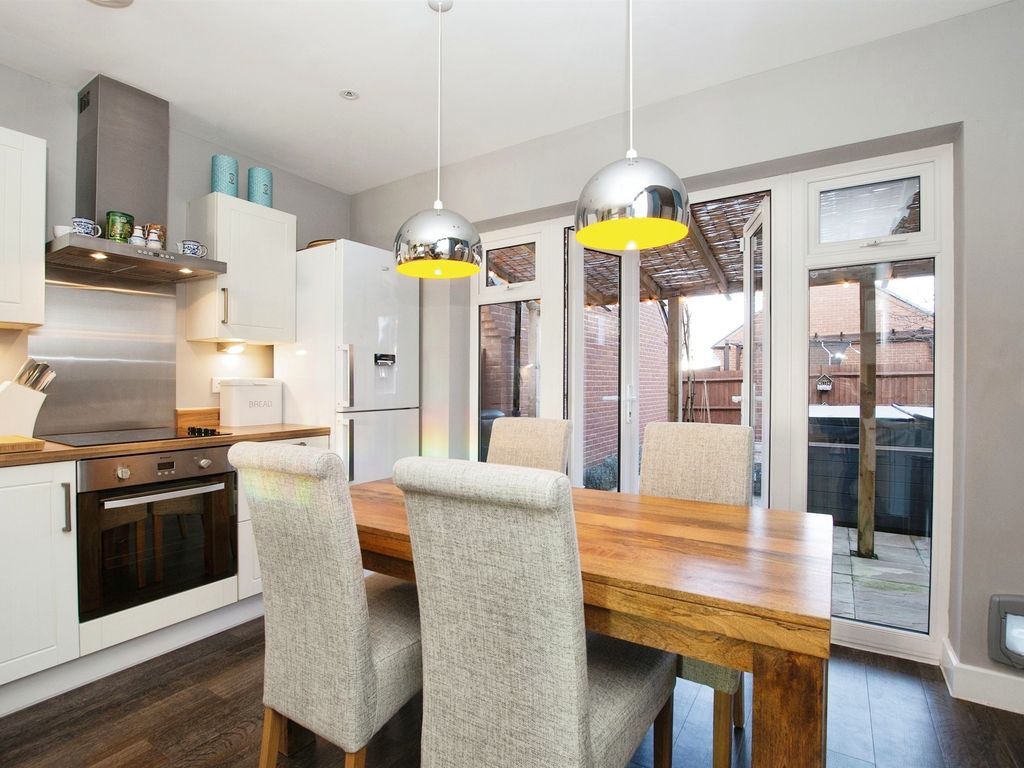 3 bed semidetached house for sale in Lancelot Way, Amesbury, Salisbury