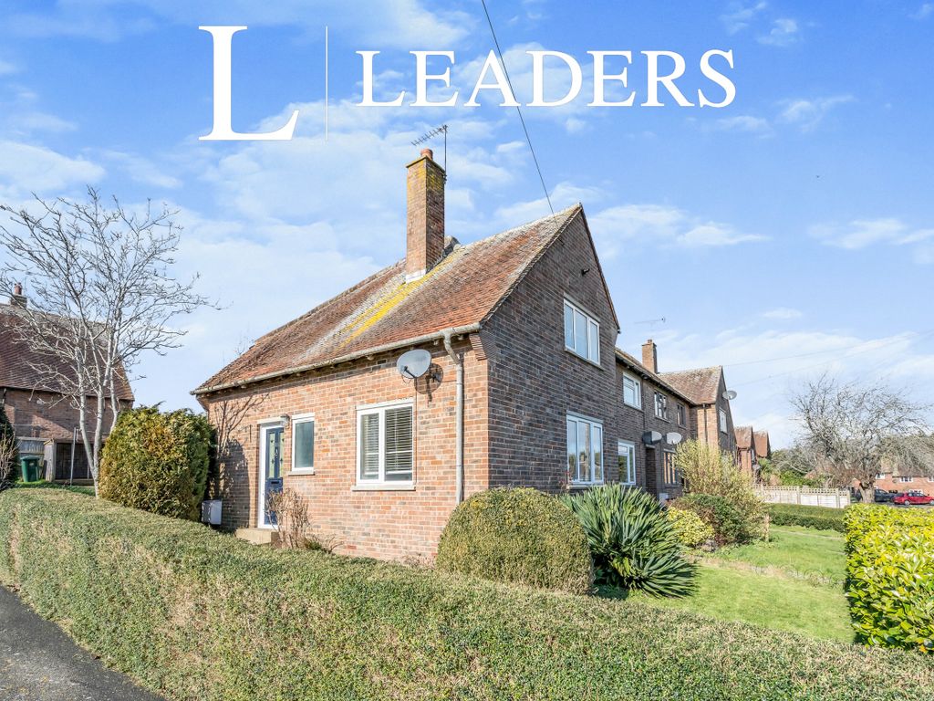 2 bed end terrace house to rent in St. Nicholas Road, Lavant