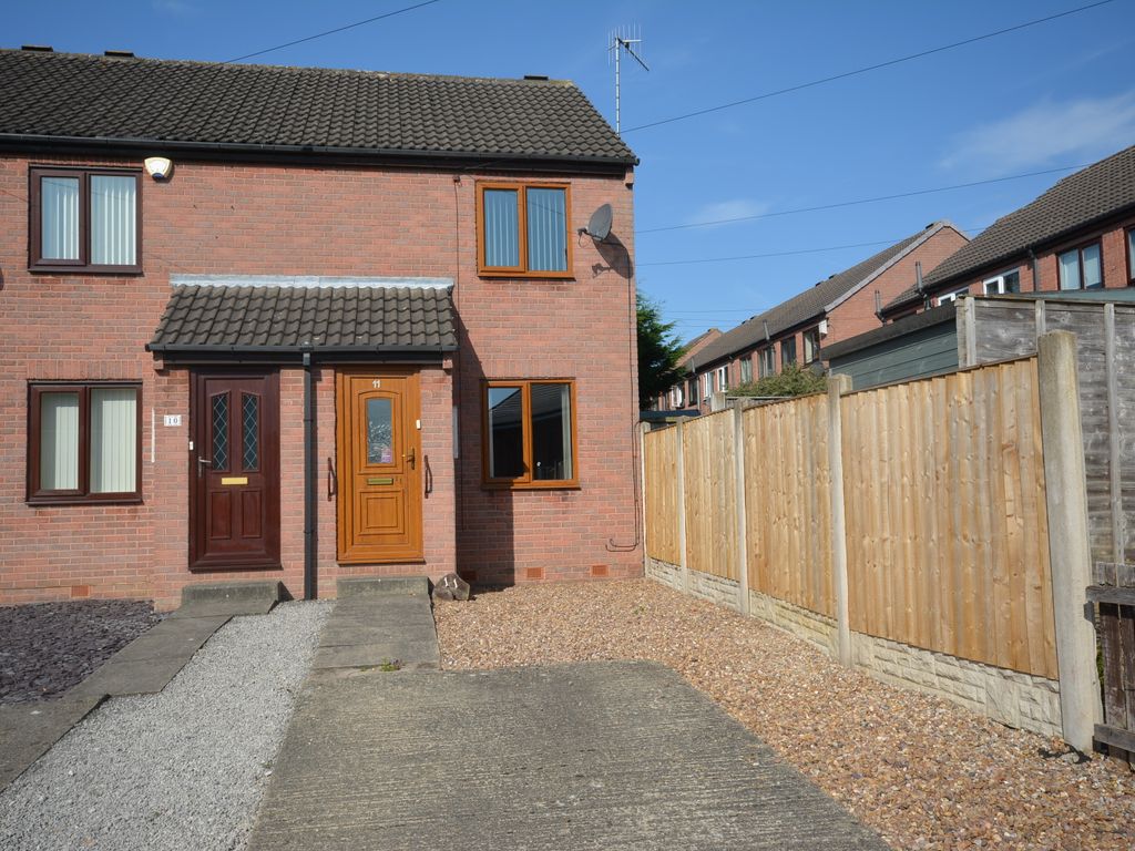 2 bed town house for sale in Mitchell Way, New Whittington