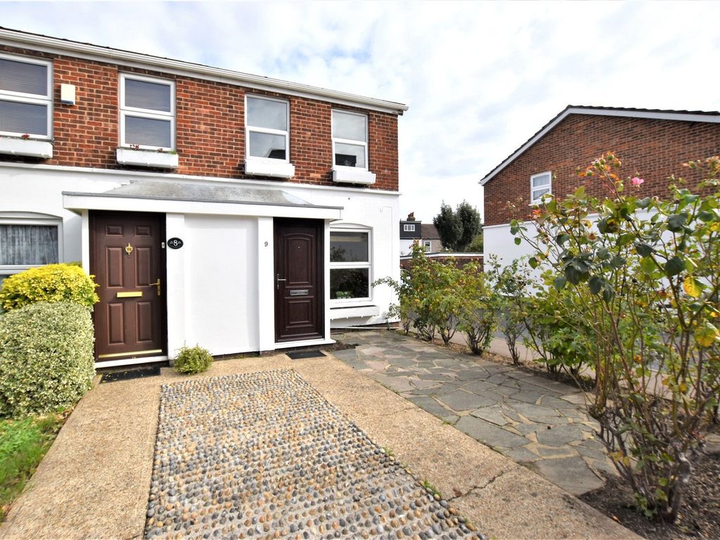 2 bed end terrace house for sale in St. Lukes Close, Woodside, Croydon