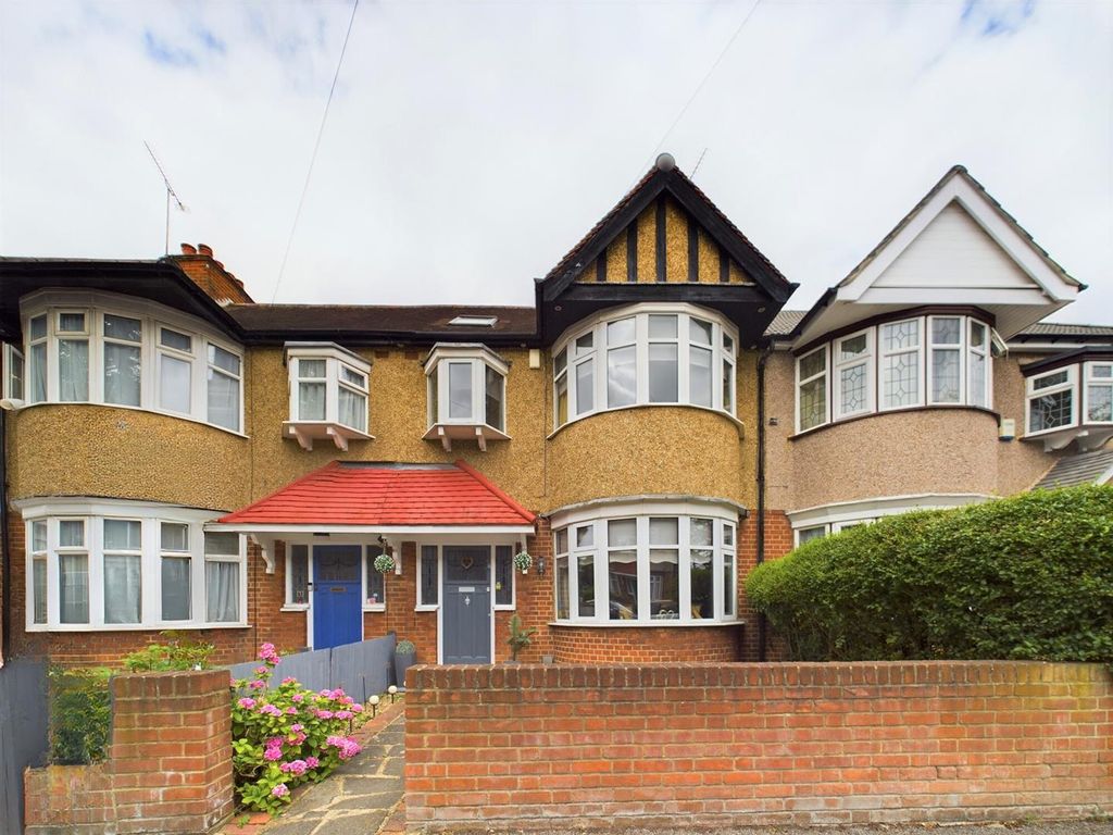 4 bed property for sale in Torcross Road, Ruislip Manor, Ruislip HA4 Zoopla