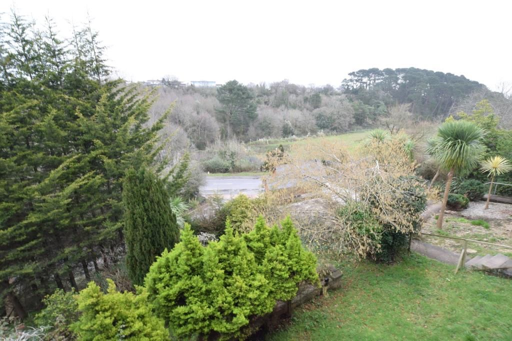 2 bed terraced house to rent in Cockington Lane, Preston, Paignton