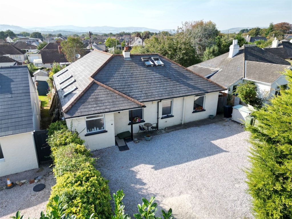 4 bed bungalow for sale in Exeter Road, Kingsteignton, Newton Abbot