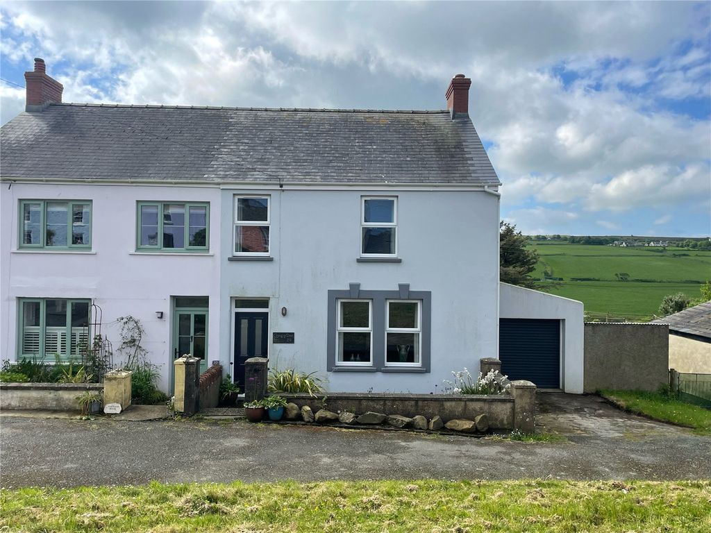 3 bed semidetached house for sale in CraigYDon, Ffordd Y Felin