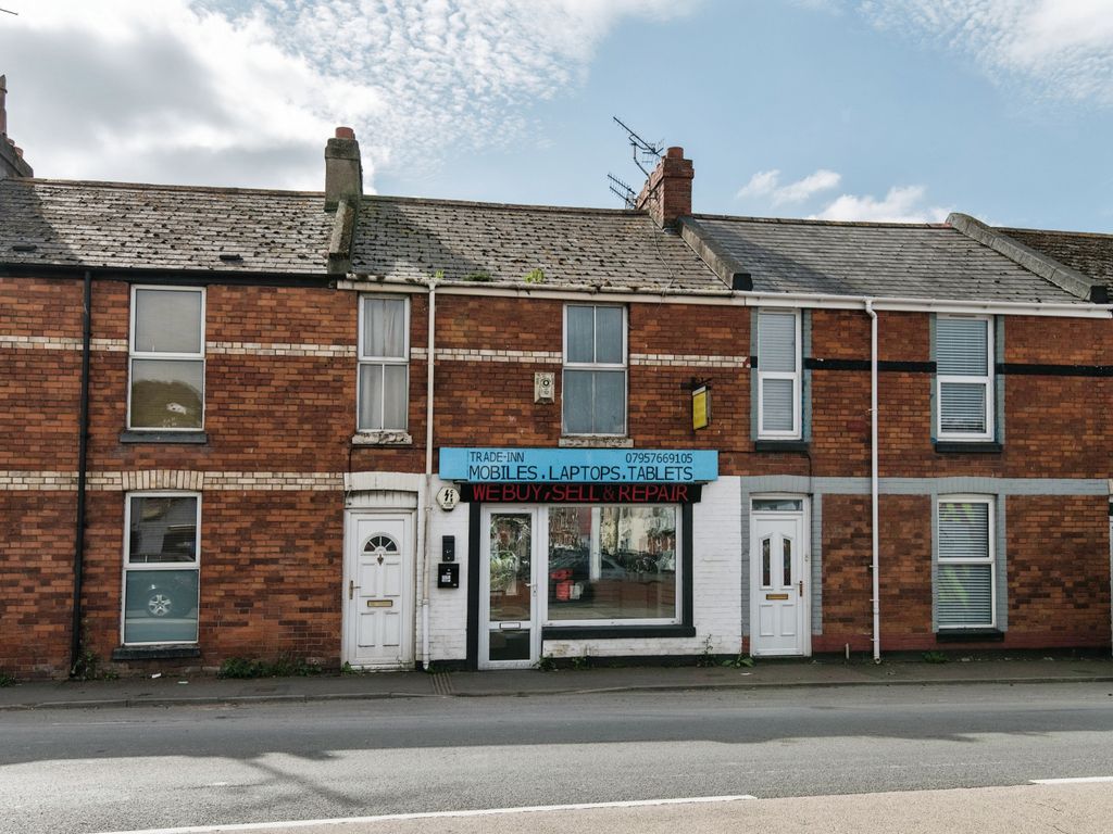 2 bed terraced house for sale in Bitton Park Road, Teignmouth, Devon