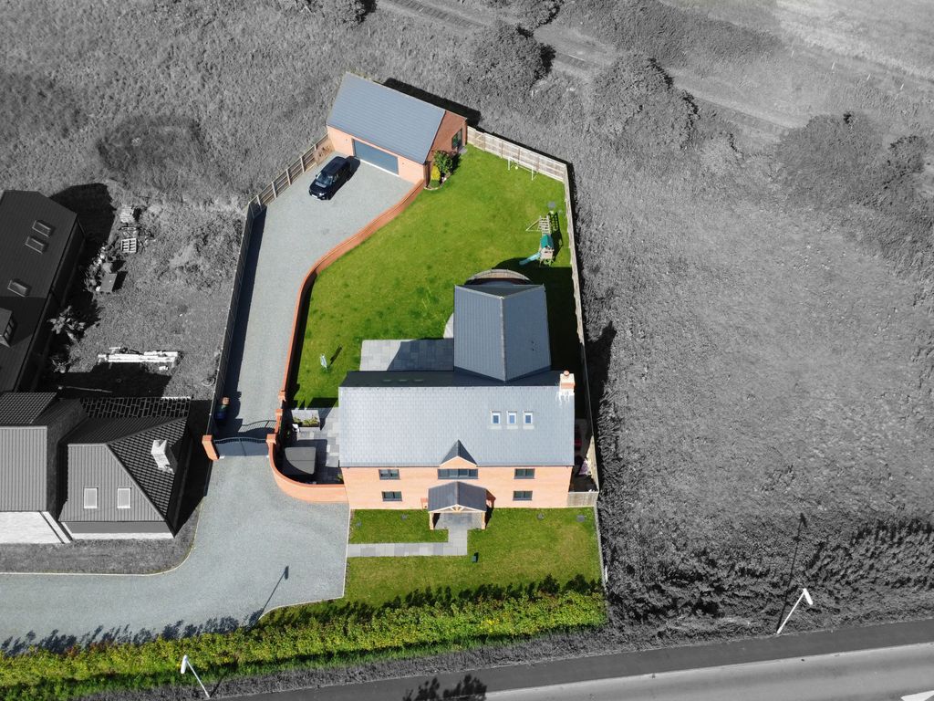 6 bed detached house for sale in Elm Road, March PE15, £725,000 Zoopla