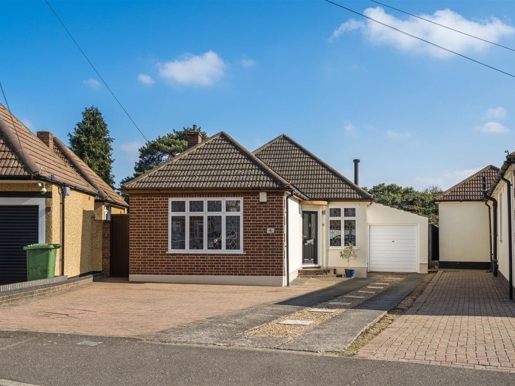 3 bed bungalow for sale in Swanton Road, Erith DA8 Zoopla