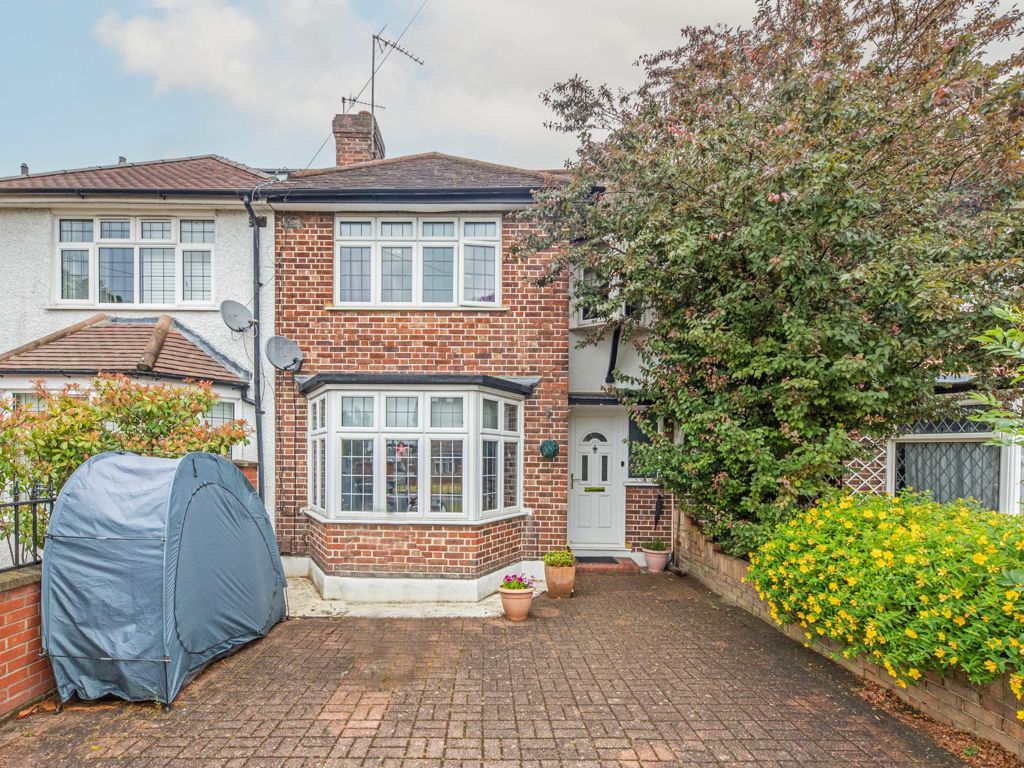 3 bed property for sale in Tudor Drive, Kingston Upon Thames KT2 Zoopla