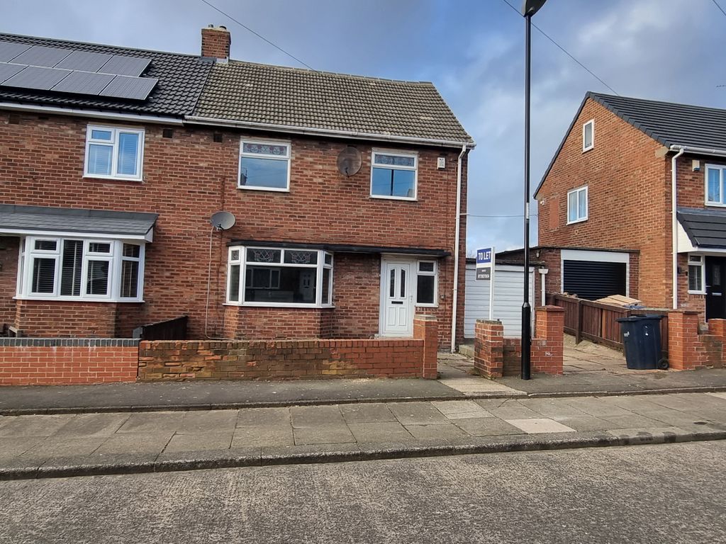 3 bed semidetached house to rent in Penistone Road, Sunderland SR4, £
