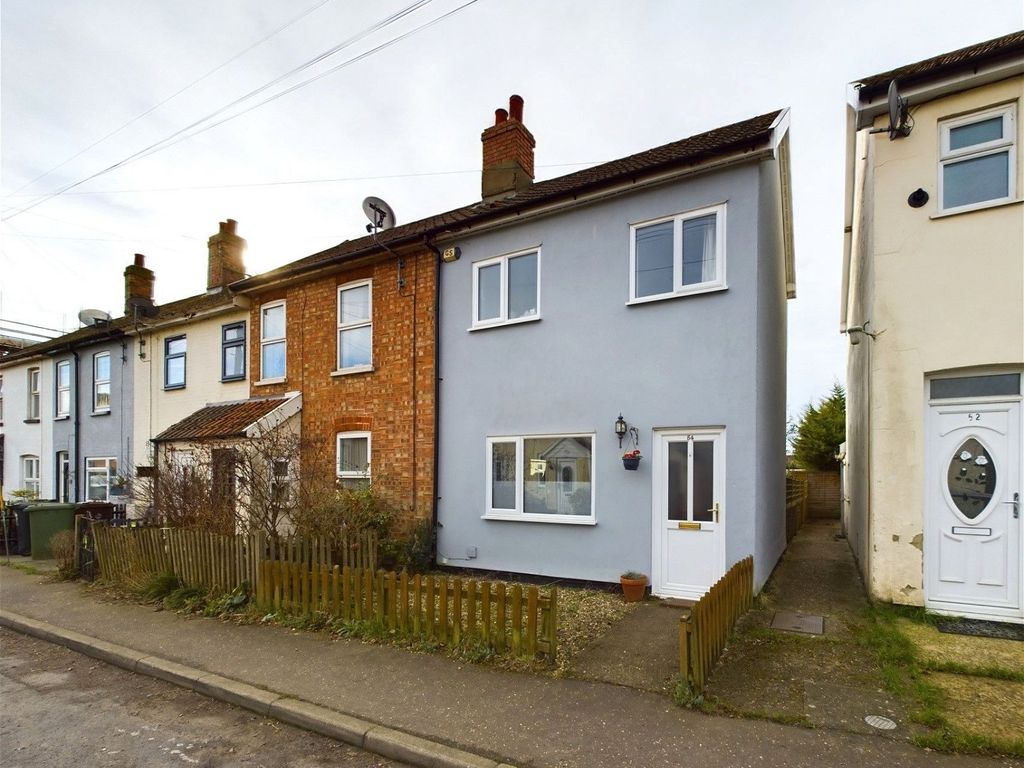 2 bed end terrace house for sale in New North Road, Attleborough