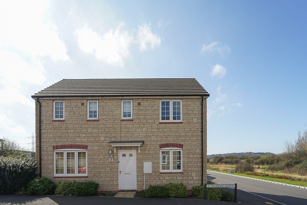 3 bed detached house for sale in Diamond Batch, Worle, WestonSuperMare BS24 Zoopla