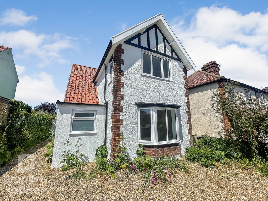 3 bed detached house for sale in Mile Cross Lane, Norwich NR6 Zoopla